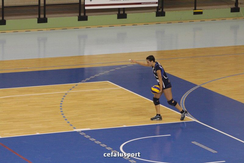 111030 volley 218_tn.jpg
